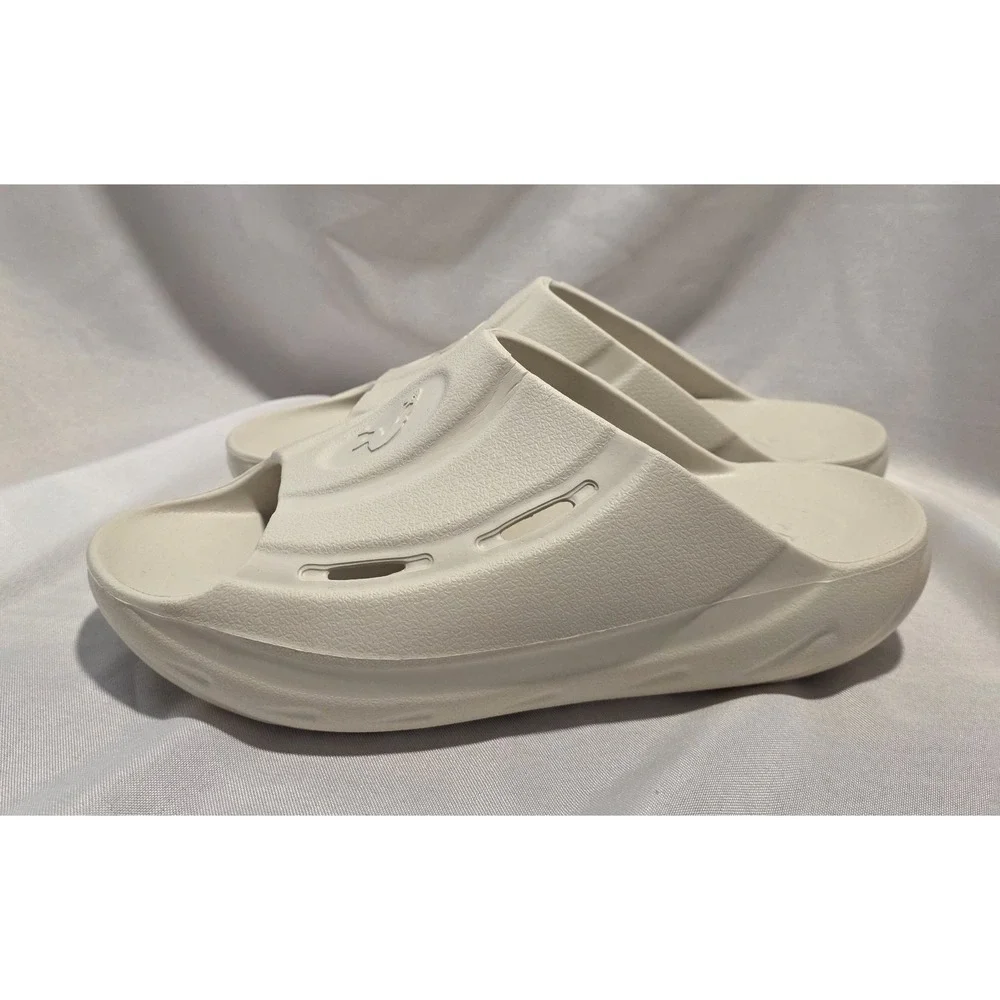 Shaq Slidosis AQ95021MC Men's Ivory Colored Slides Sandals. New With Box Size 12